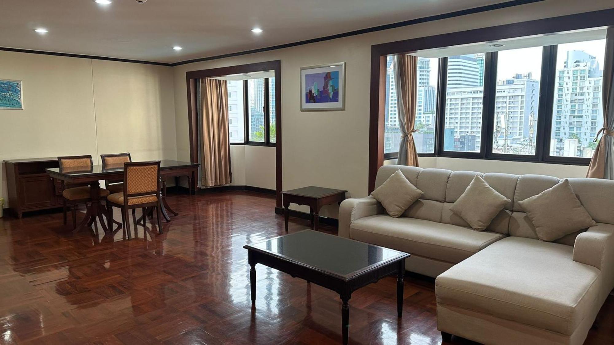 Готель Omni Tower Sukhumvit Nana Direct Бангкок Екстер'єр фото