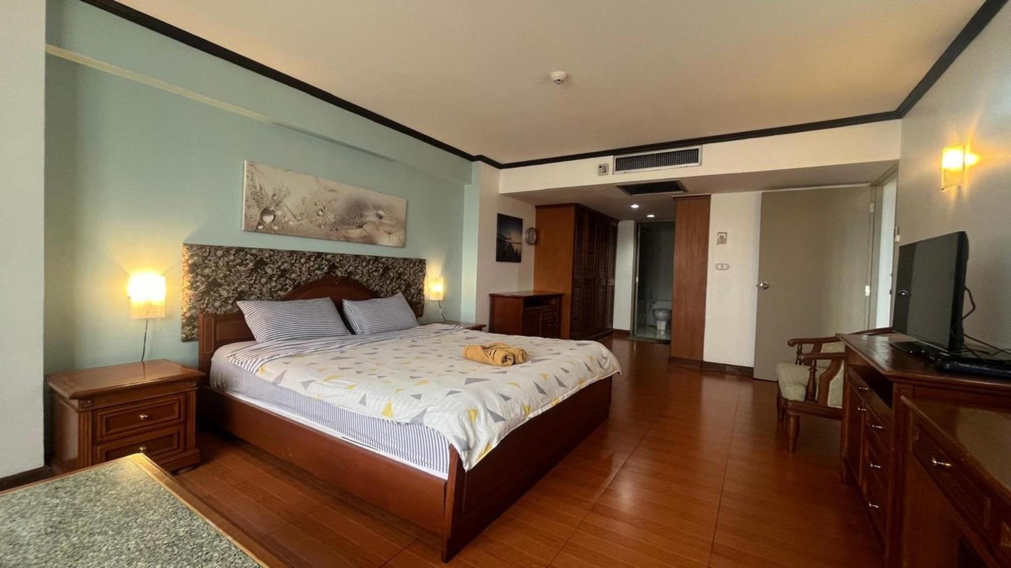 Готель Omni Tower Sukhumvit Nana Direct Бангкок Екстер'єр фото